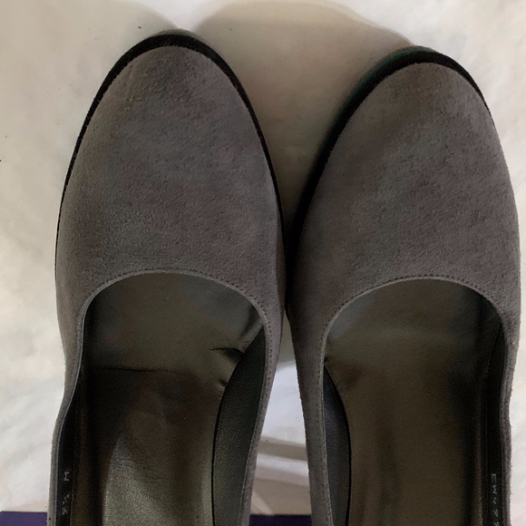 Grey Suede Stacked Platform Pump - Picture 4 of 4